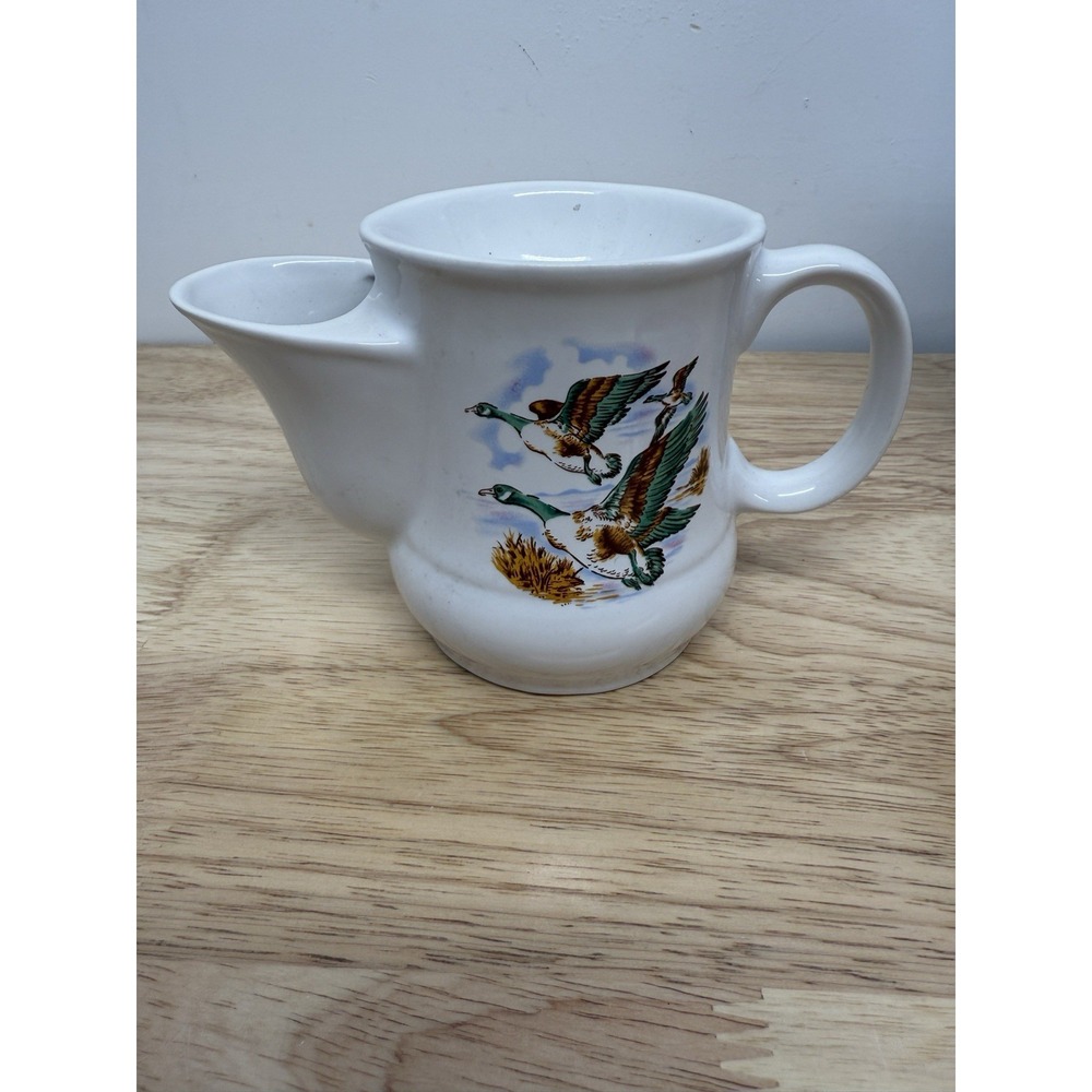 Gentlemen's Gifts mustache cup with Geese flinging scene Vintage#61‎
